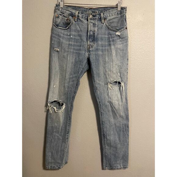 Levis Mens Jeans 30x32 Medium Wash Distressed Button Fly High Rise Straight Leg - Picture 1 of 9